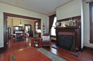 Large open family room - 422 Murfreesboro Rd, Franklin TN